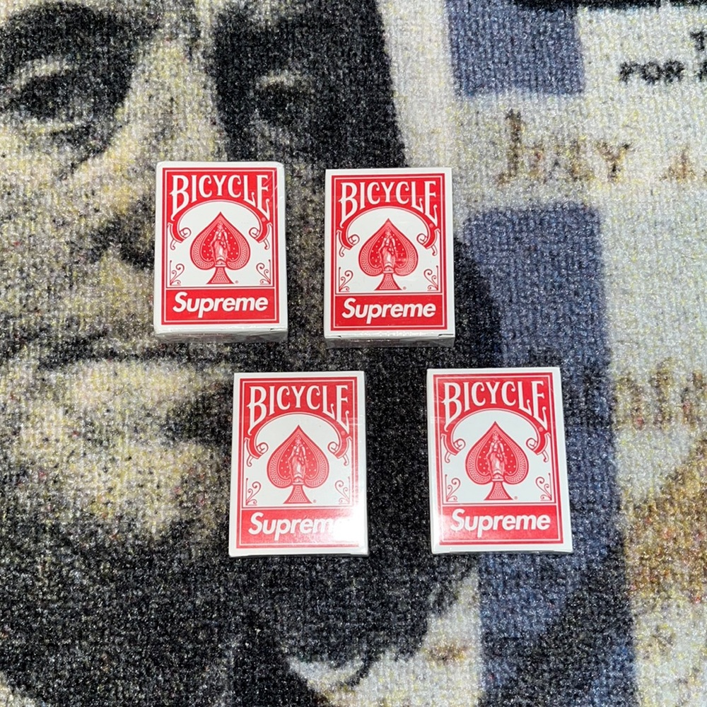 Supreme mini playing cards